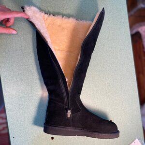 New Without Box with small flaws, UGG Women's Sunset Winter Boots Size 5, Black